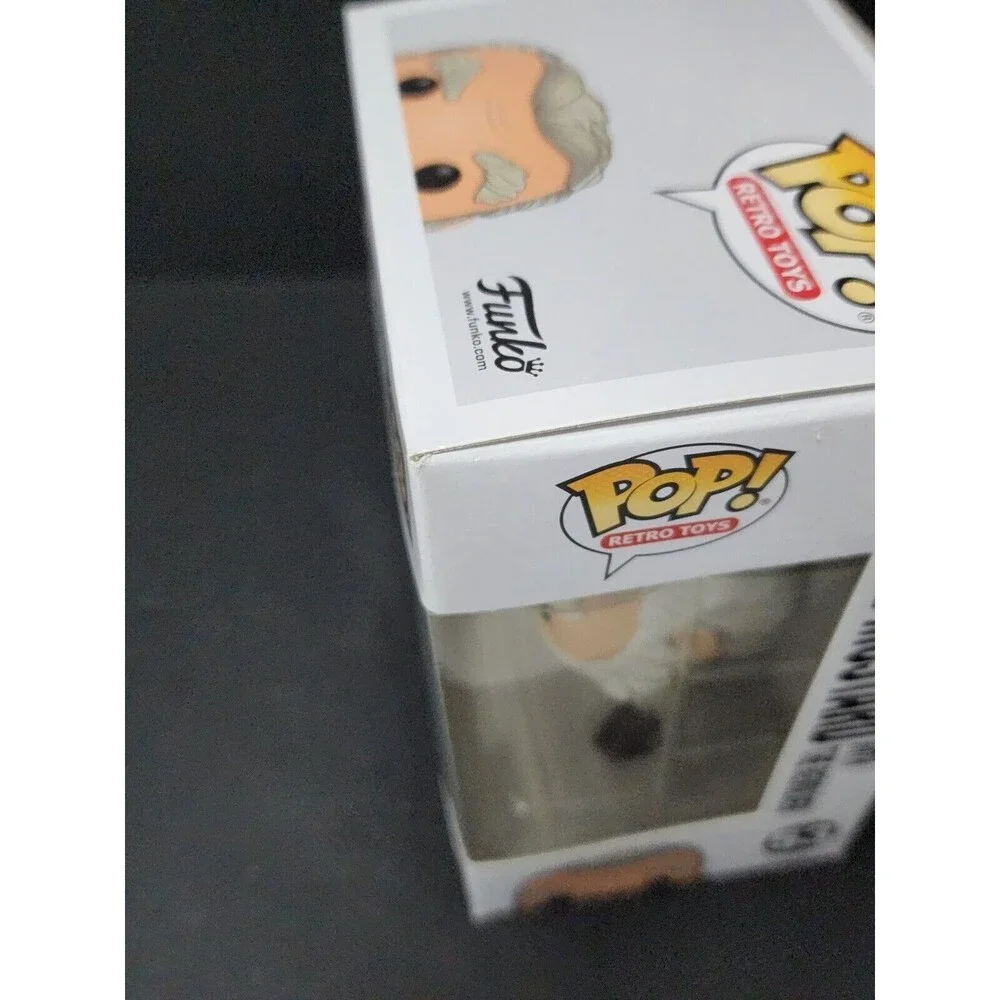 Colonel Mustard with Revolver Vinyl Figure Funko Pop #53